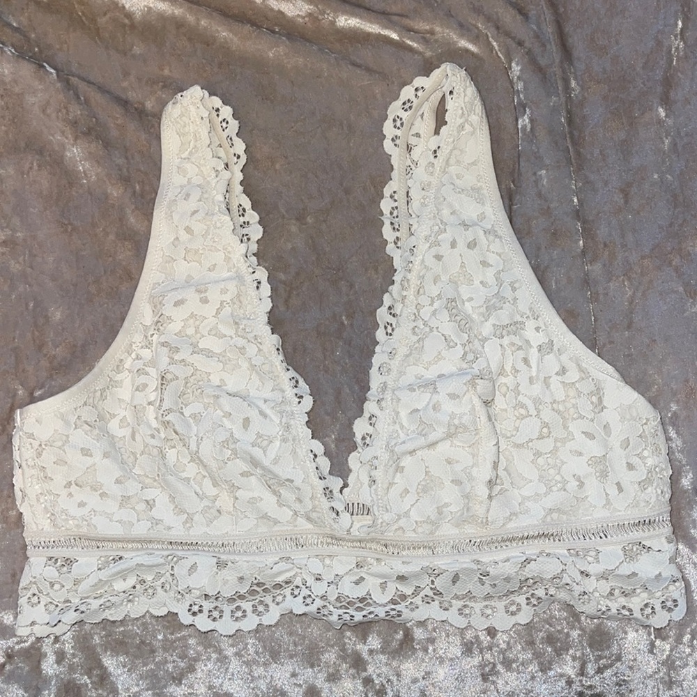 Victoria’s Secret lace bralette